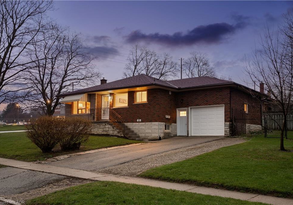 23-knightswood-boulevard-guelph-ontario-40830689