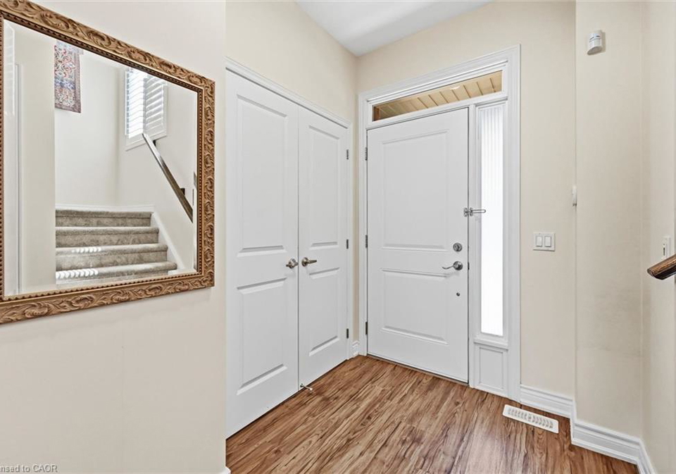 1-southshore-crescent-hamilton-ontario-40830692
