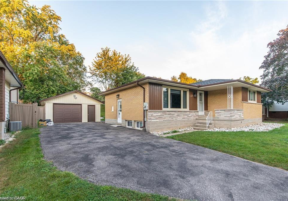 136-macgregor-crescent-waterloo-ontario-40830695
