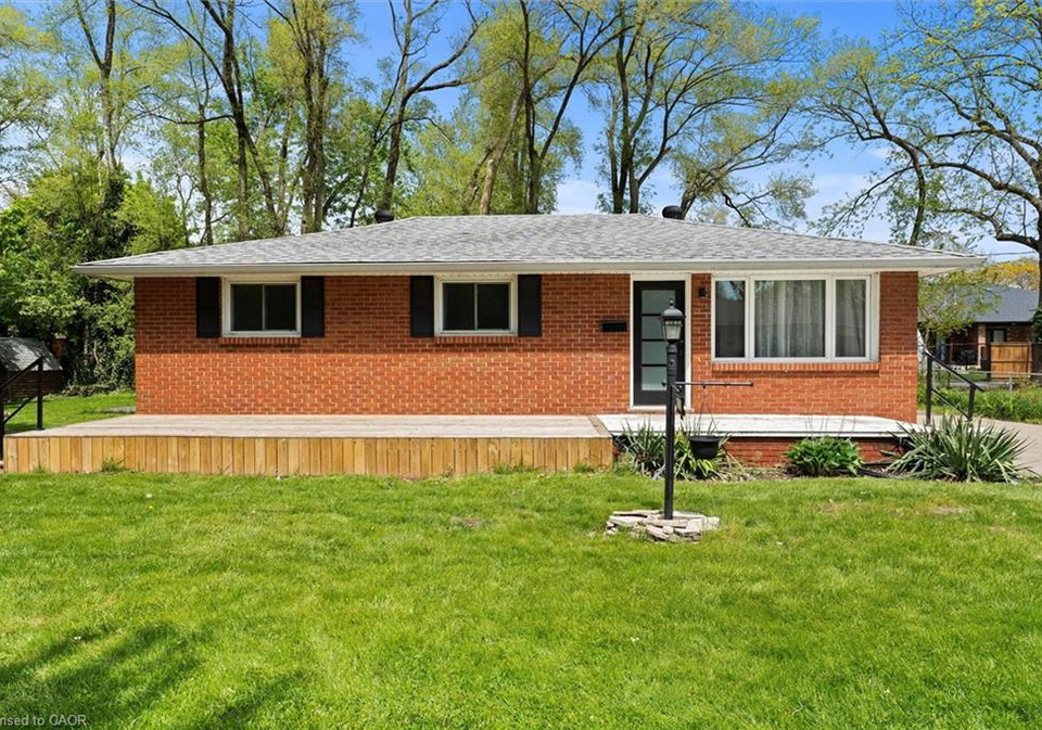 85-riverview-avenue-lasalle-ontario-40830699
