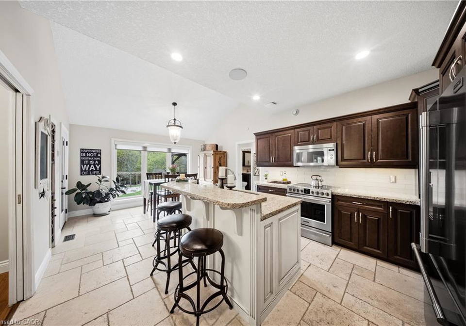 1-mcdonald-place-glen-morris-ontario-40830731