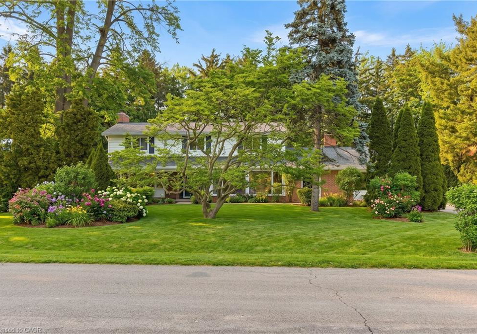 145-wolfdale-avenue-oakville-ontario-40830760