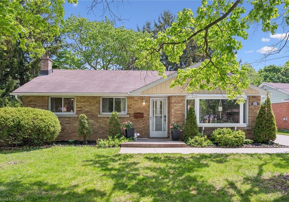 98-chelsea-road-kitchener-ontario-40830763