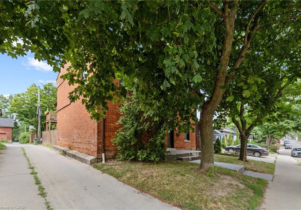 188-190-caroline-street-s-hamilton-ontario-40830834