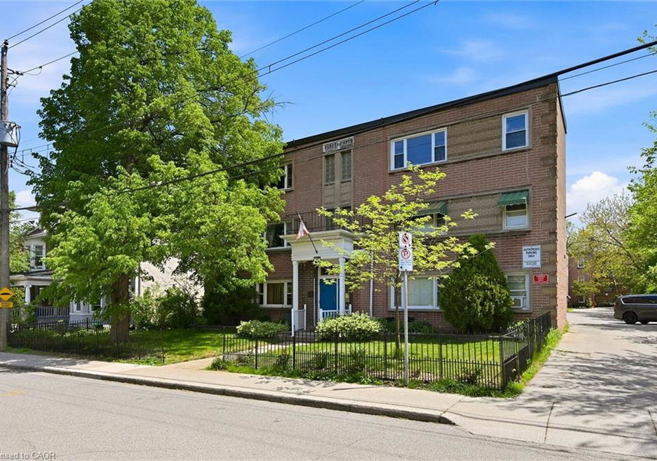 137-emerald-street-s-hamilton-ontario-40830856