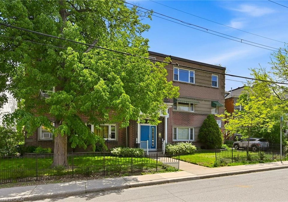 137-emerald-street-s-hamilton-ontario-40830856