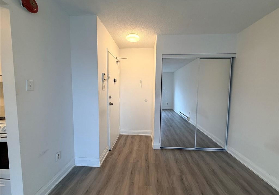 102-greensides-avenue-toronto-ontario-40830861
