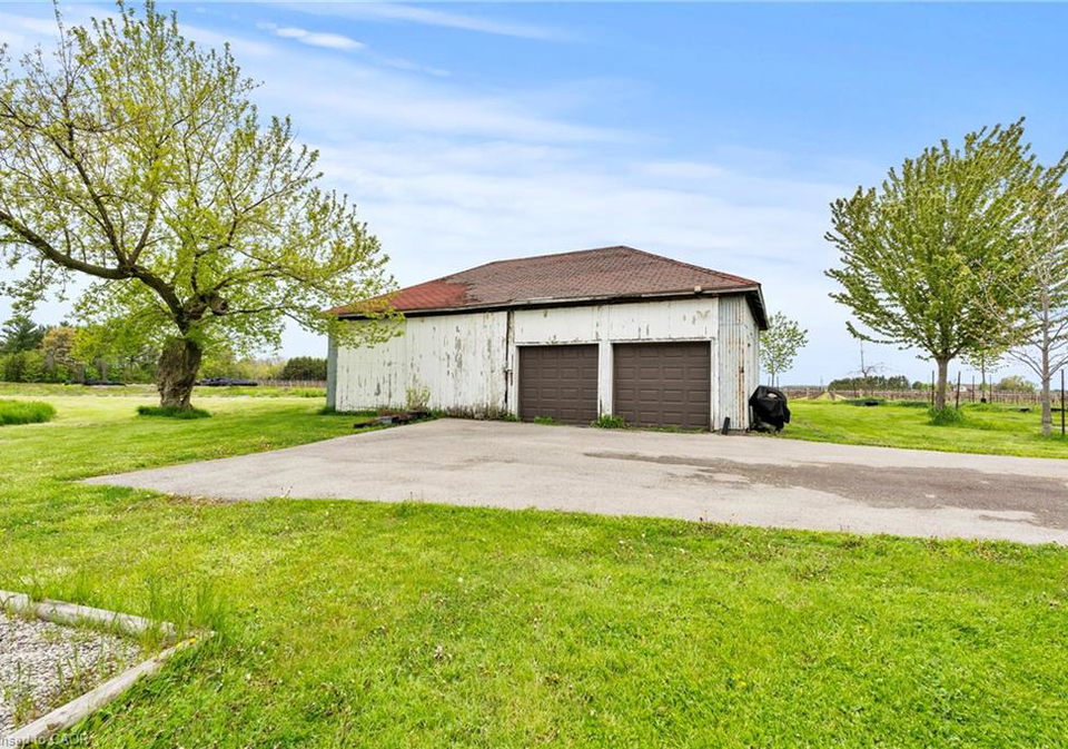 1068-niagara-stone-road-niagara-on-the-lake-ontario-40830882