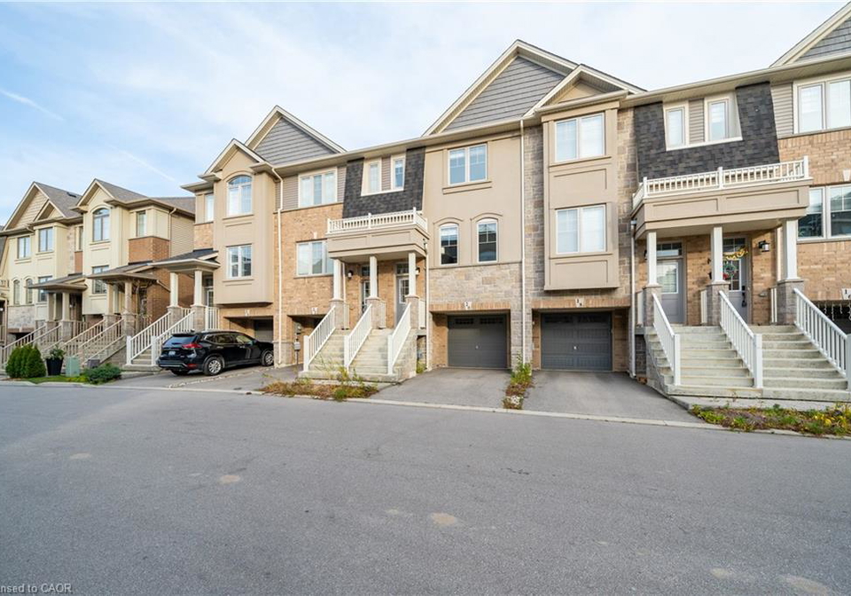 20-marr-lane-n-ancaster-ontario-40830899