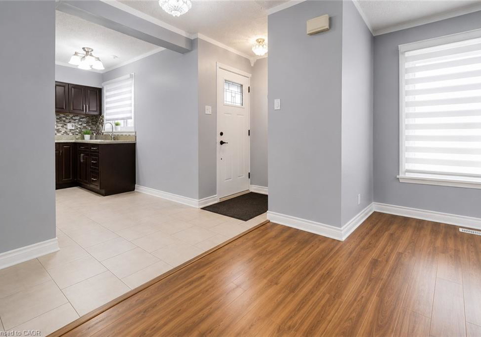 110-ling-road-toronto-ontario-40830923