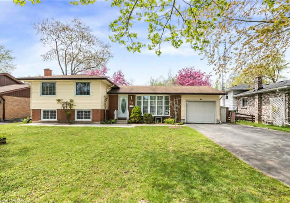 68-brookfield-boulevard-dunnville-ontario-40830925