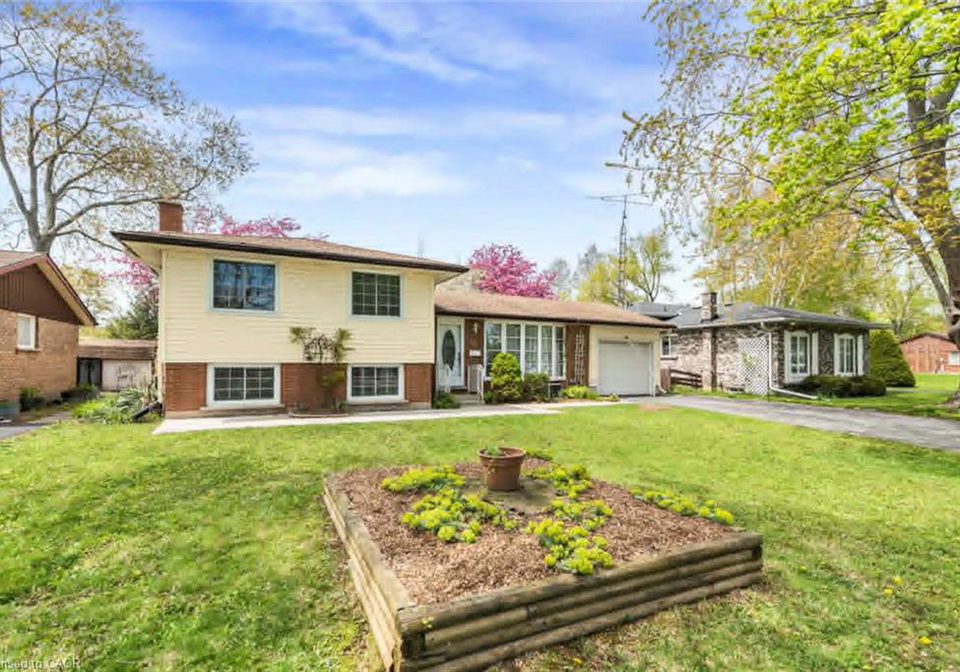 68-brookfield-boulevard-dunnville-ontario-40830925