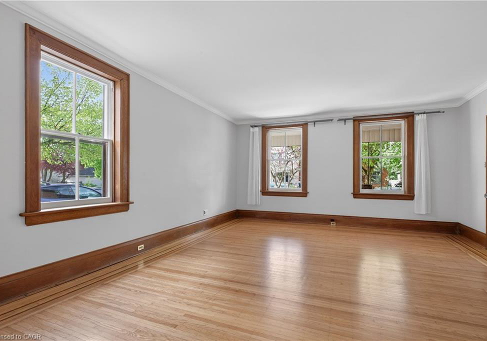 303-307-king-street-w-dundas-ontario-40830938