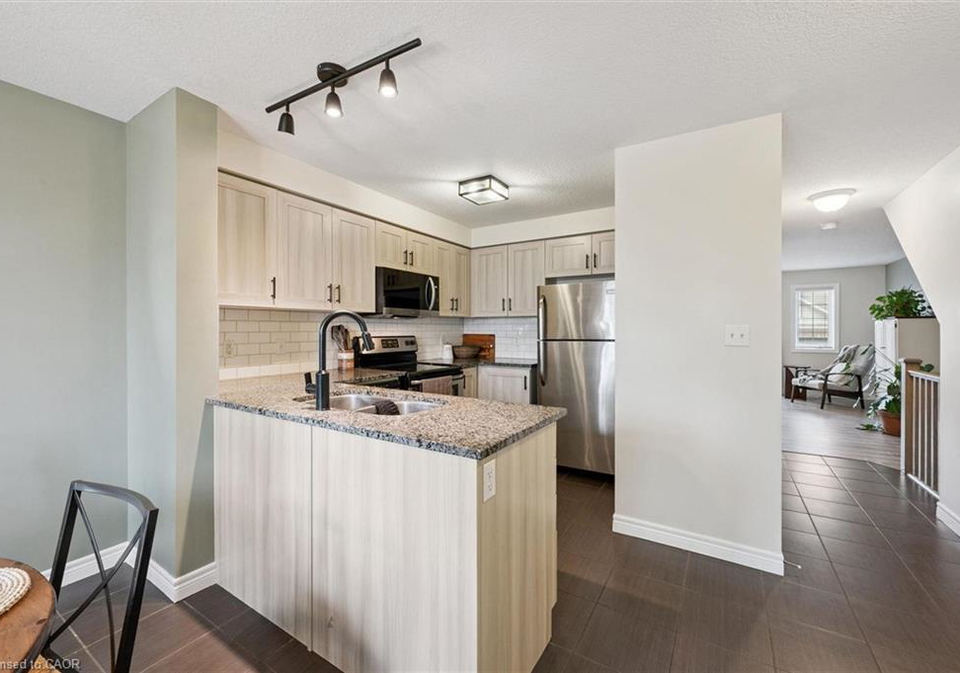 634-woodlawn-road-e-guelph-ontario-40830961