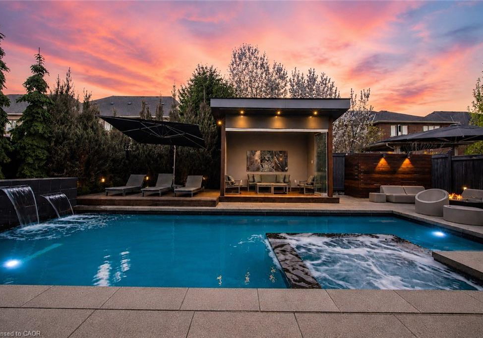 3305-mistwell-crescent-oakville-ontario-40830967