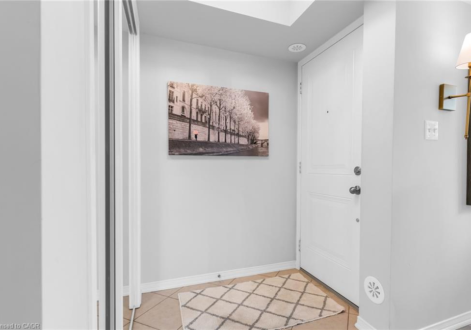 2468-post-road-oakville-ontario-40830981