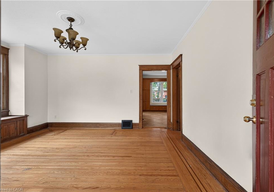 48-stirling-avenue-n-kitchener-ontario-40830984