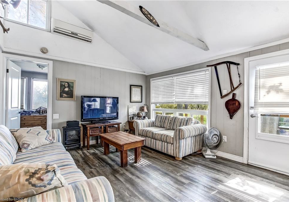 4-tyler-street-turkey-point-ontario-40831000