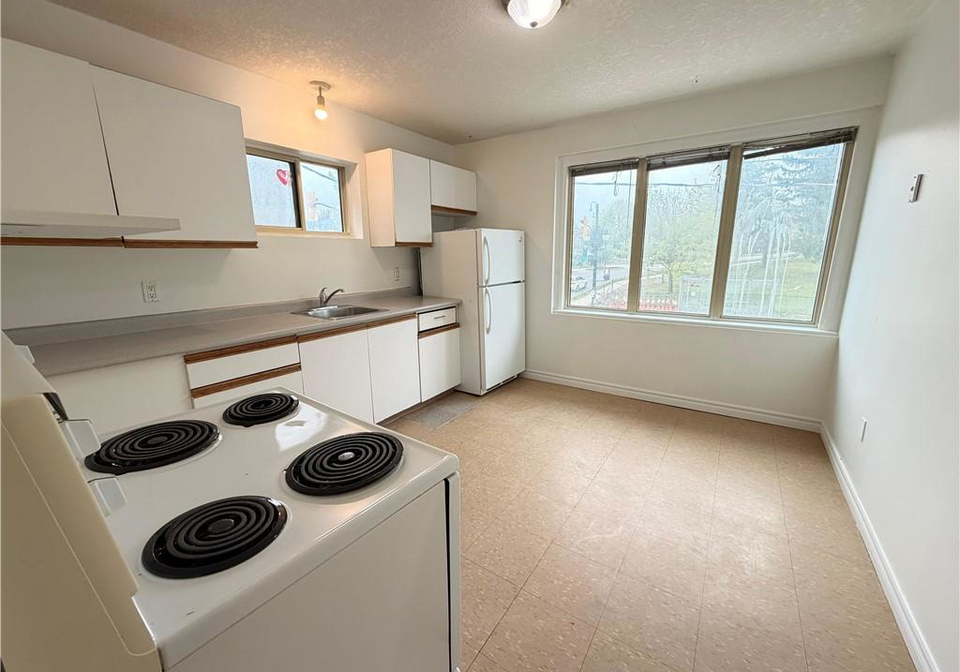 124-king-street-n-waterloo-ontario-40831014