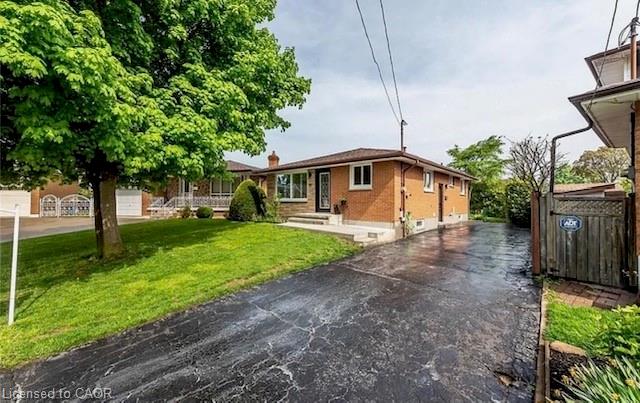 10-sandlyn-court-hamilton-ontario-40831075