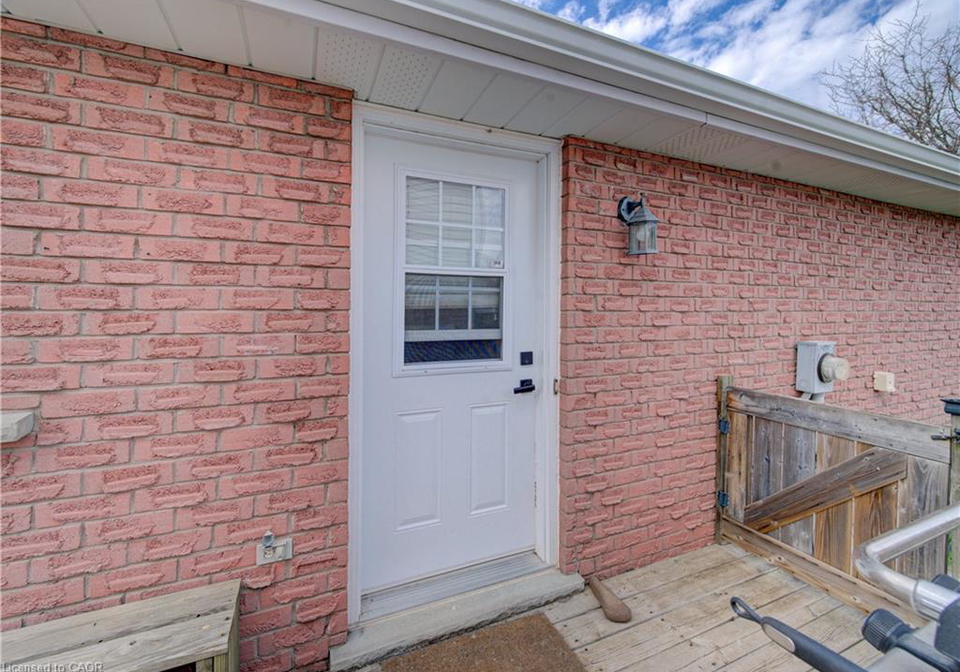 23-bier-crescent-wilmot-township-ontario-40831106