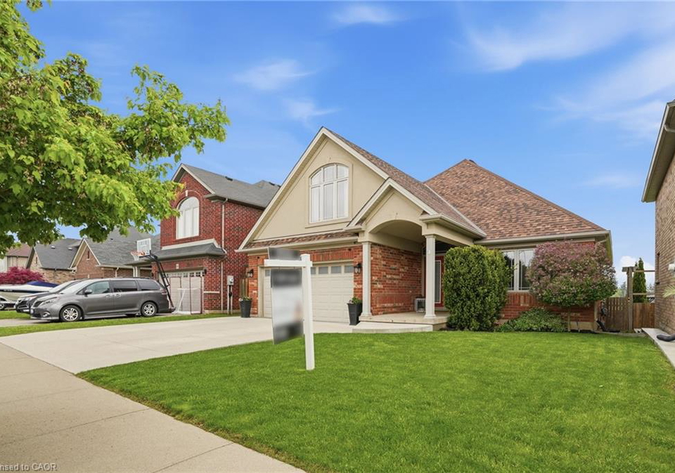 160-festival-way-binbrook-ontario-40831112