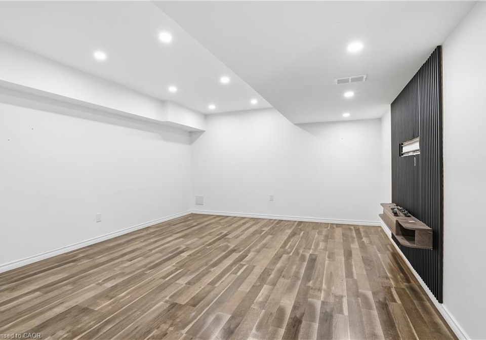 1613-upper-sherman-avenue-hamilton-ontario-40831130