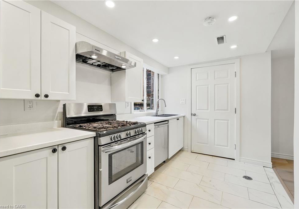 420-elmwood-avenue-hamilton-ontario-40831131