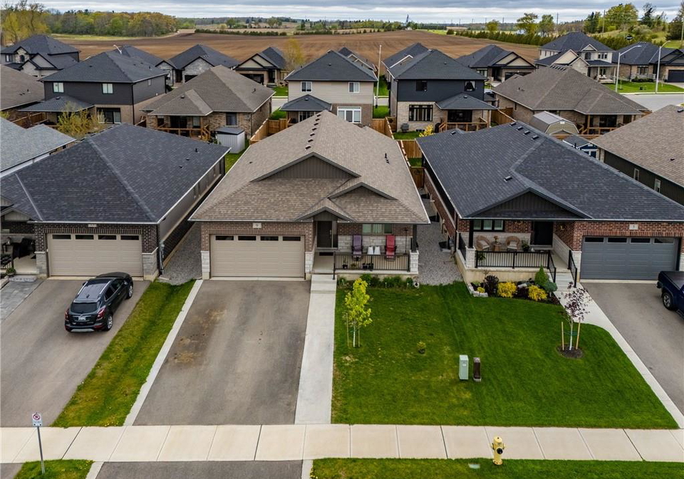 9-pursel-street-waterford-ontario-40831156