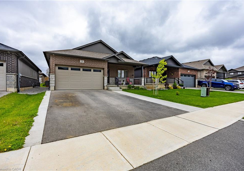 9-pursel-street-waterford-ontario-40831156