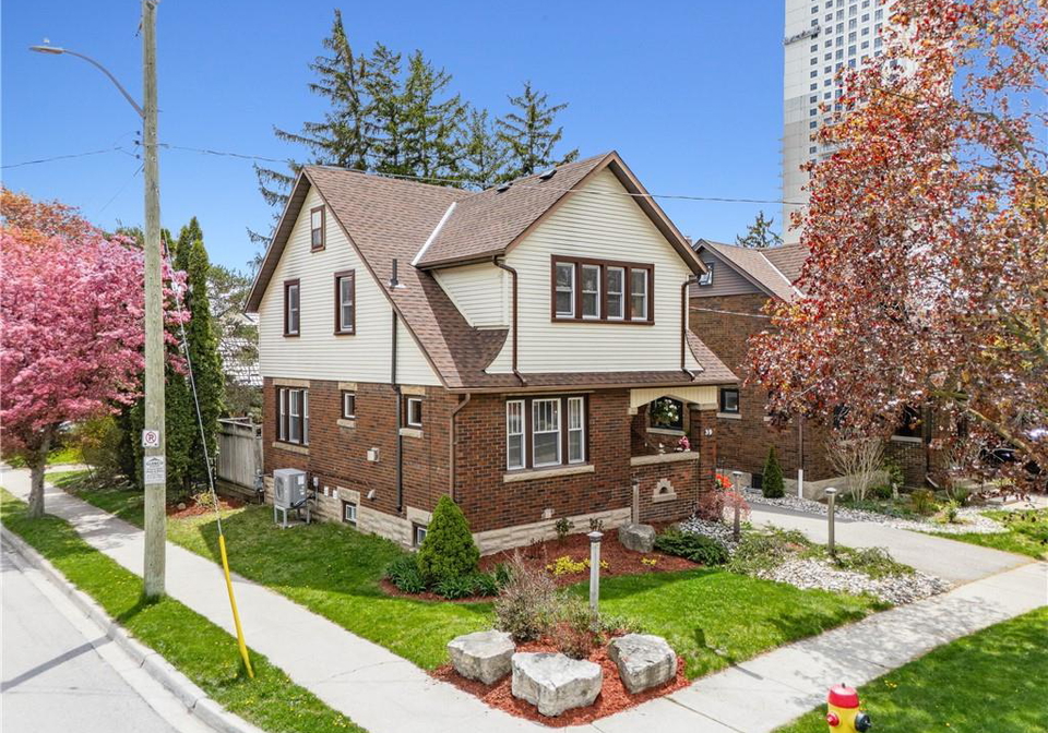 39-borden-avenue-n-kitchener-ontario-40831165