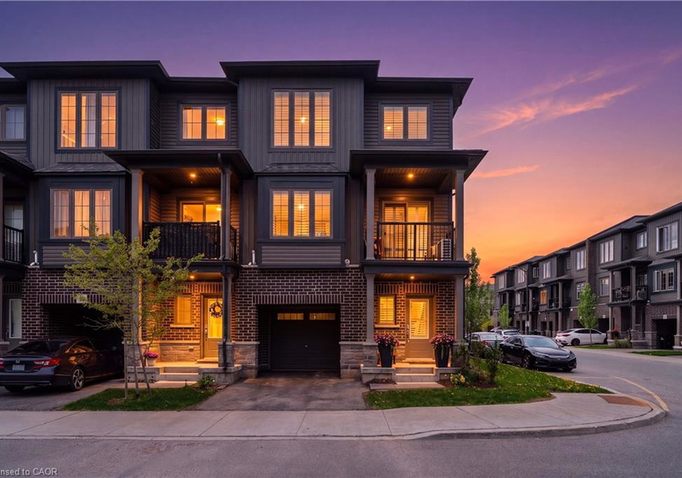 124-compass-trail-cambridge-ontario-40831177