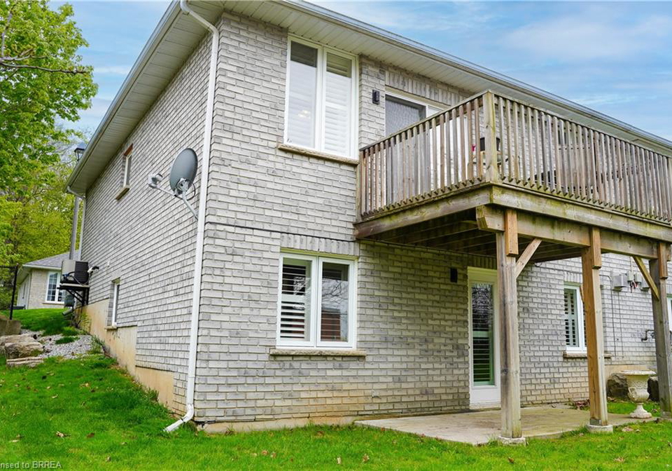 219-shellard-lane-brantford-ontario-40831202