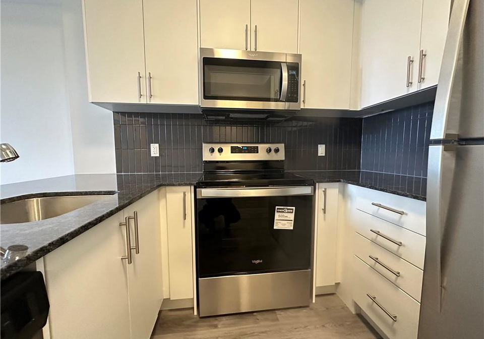 103-roger-street-waterloo-ontario-40831247