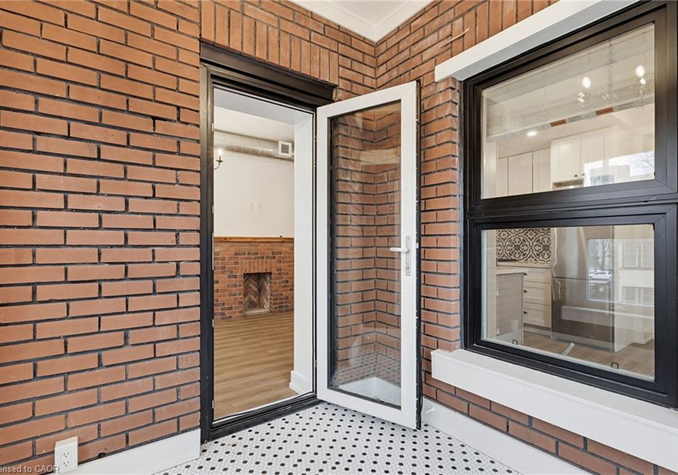 27-bold-street-hamilton-ontario-40831264