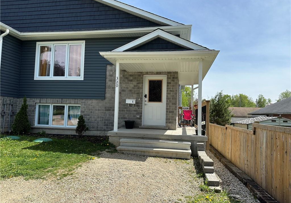 320-nelson-street-n-palmerston-ontario-40831285