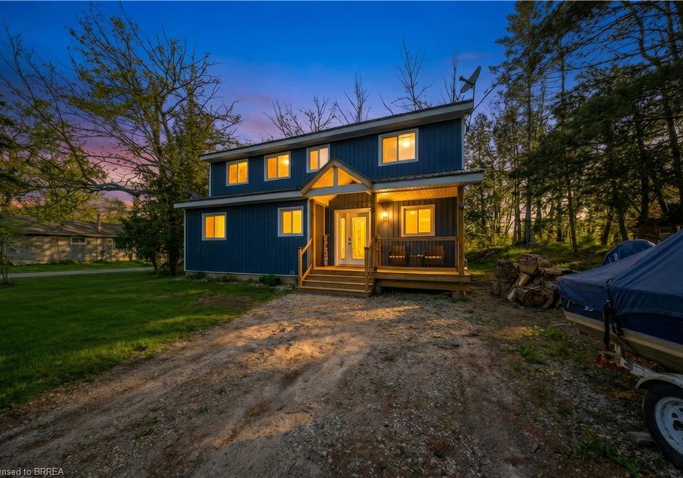 135-camp-lane-tweed-ontario-40831300
