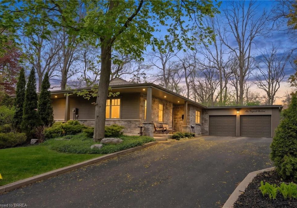 10-gaywood-gardens-brantford-ontario-40831306