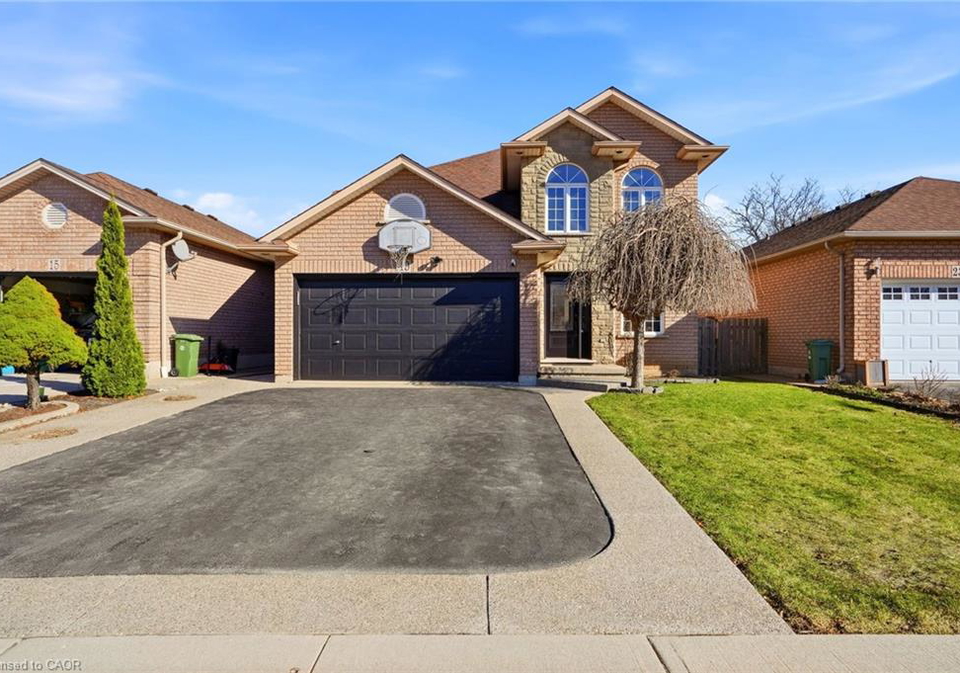 19-konstantine-court-hamilton-ontario-40831308