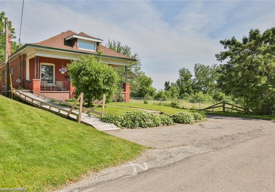 5-cloverdale-avenue-brantford-ontario-40831328