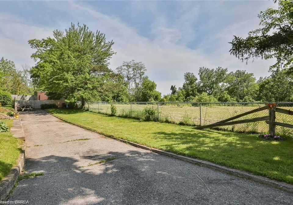 5-cloverdale-avenue-brantford-ontario-40831328