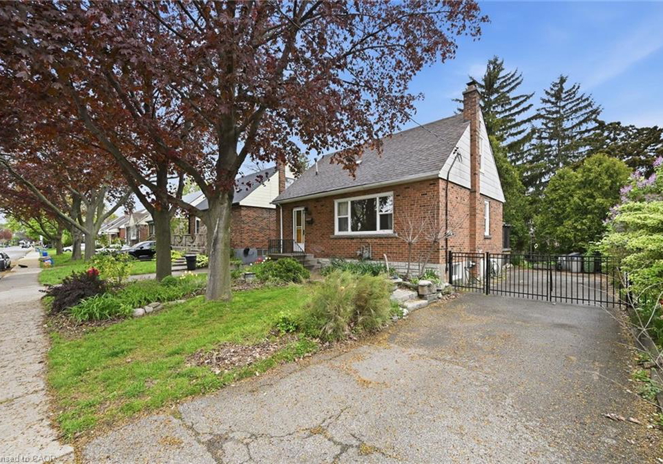 40-east-35th-street-hamilton-ontario-40831384