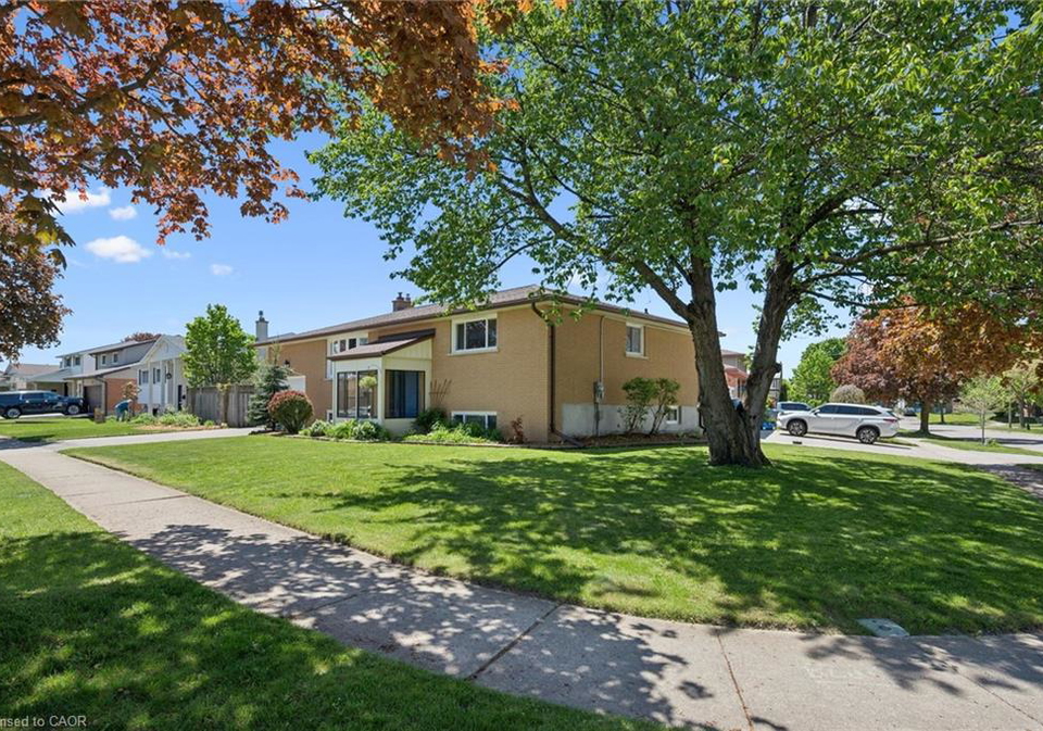 47-oakhurst-crescent-kitchener-ontario-40831386