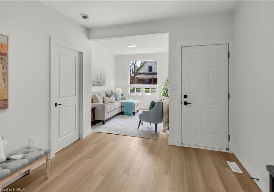 212-chatham-street-brantford-ontario-40831389