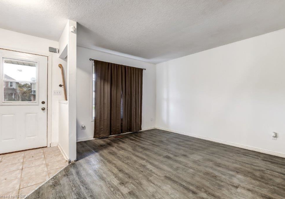 17-stowe-terrace-brantford-ontario-40831409