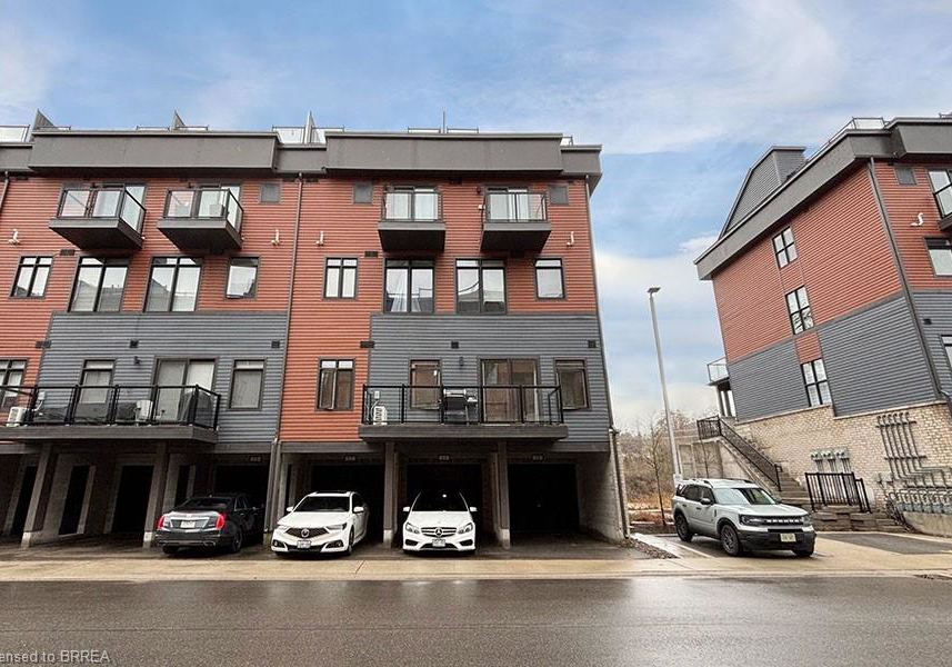 2-willow-street-paris-ontario-40831438