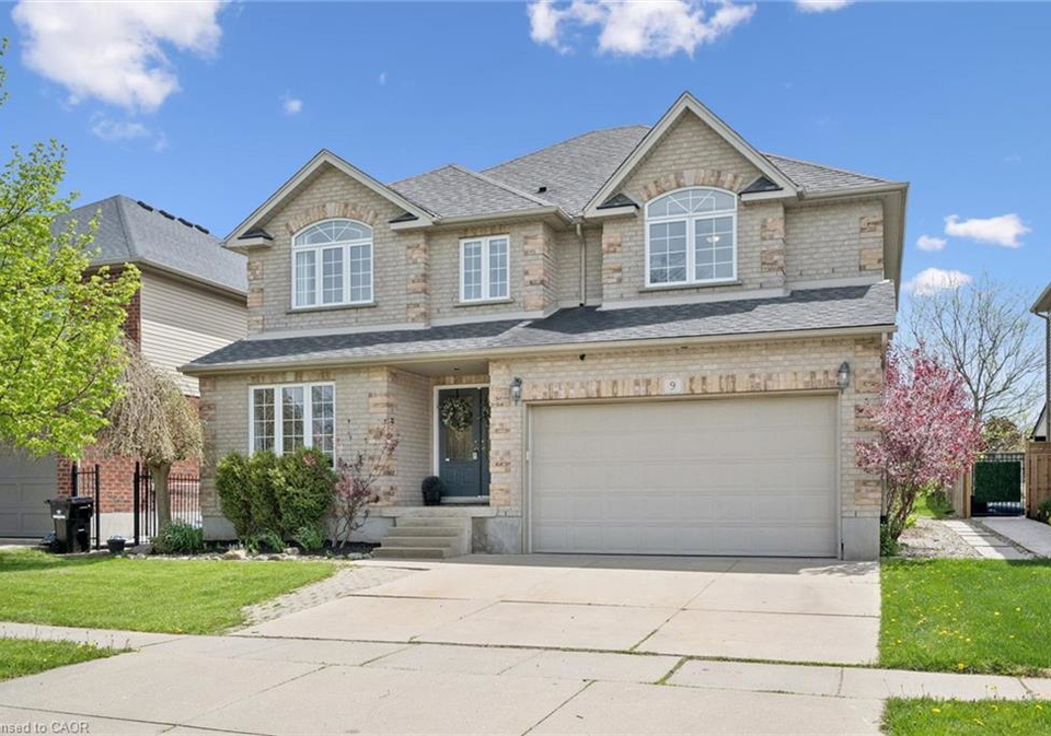 9-erbach-street-baden-ontario-40831454