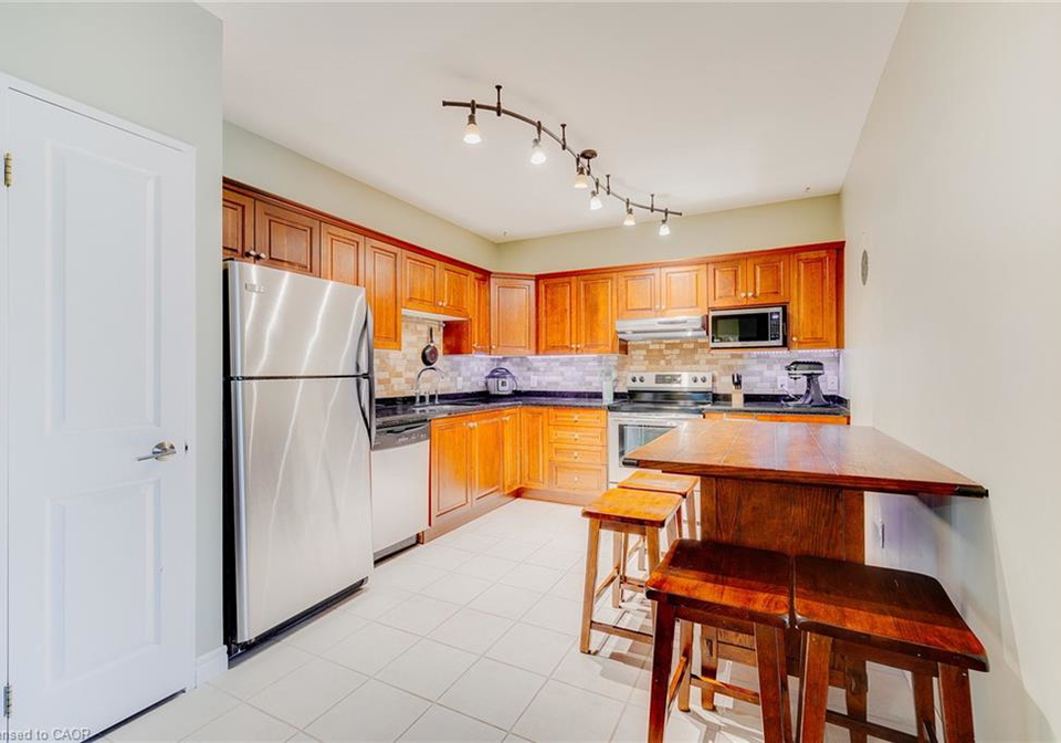 255-keats-way-waterloo-ontario-40831456