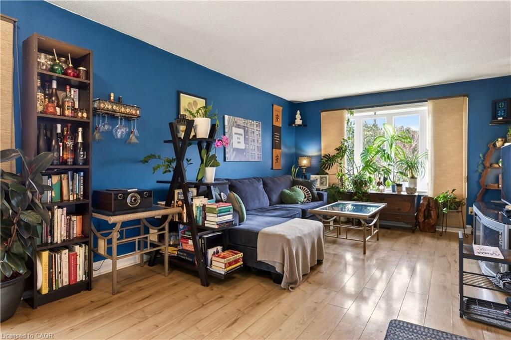 31-kinross-street-caledonia-ontario-40831595