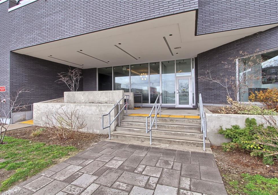 430-essa-road-barrie-ontario-40831609